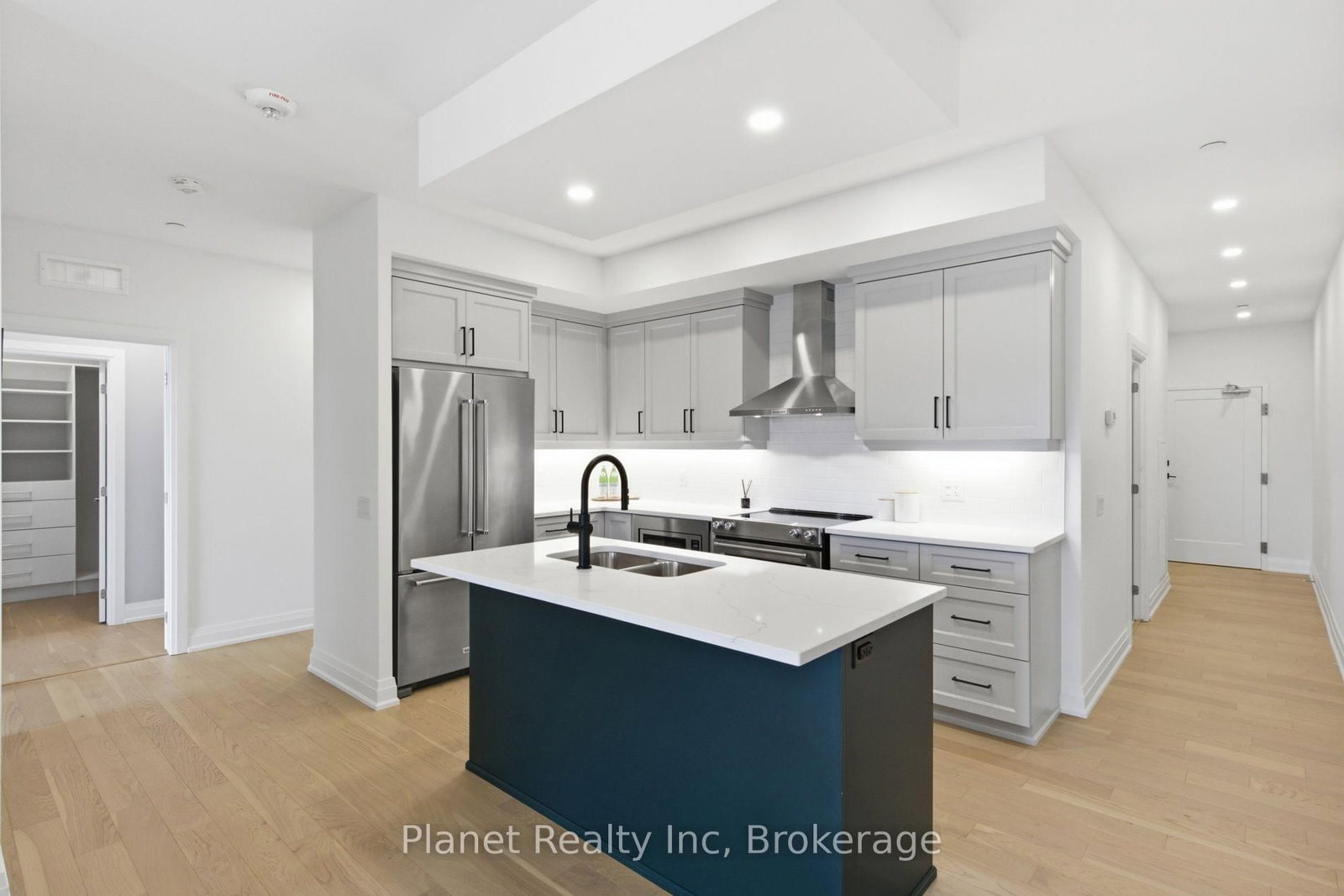 71 Wyndham Street S • #1003 • Guelph, ON photo 3