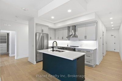 71 Wyndham Street S • #1003 • Guelph, ON photo 3