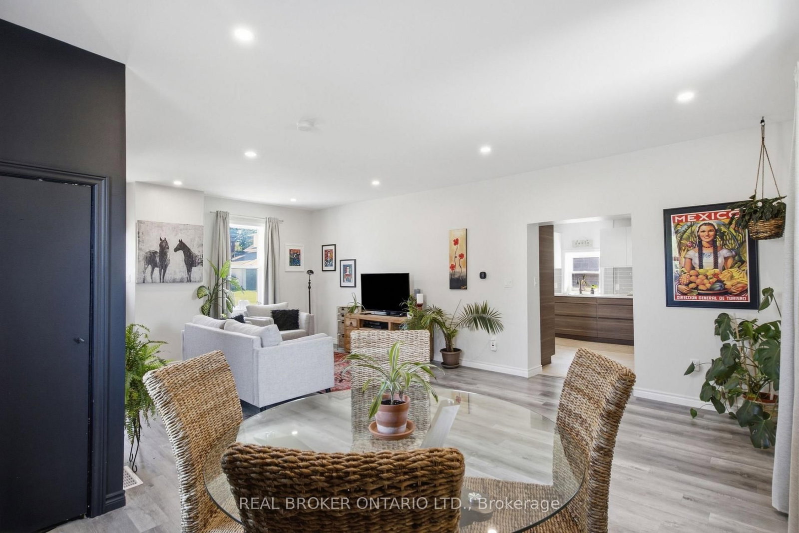 520 Elma Street W • North Perth, ON photo 14