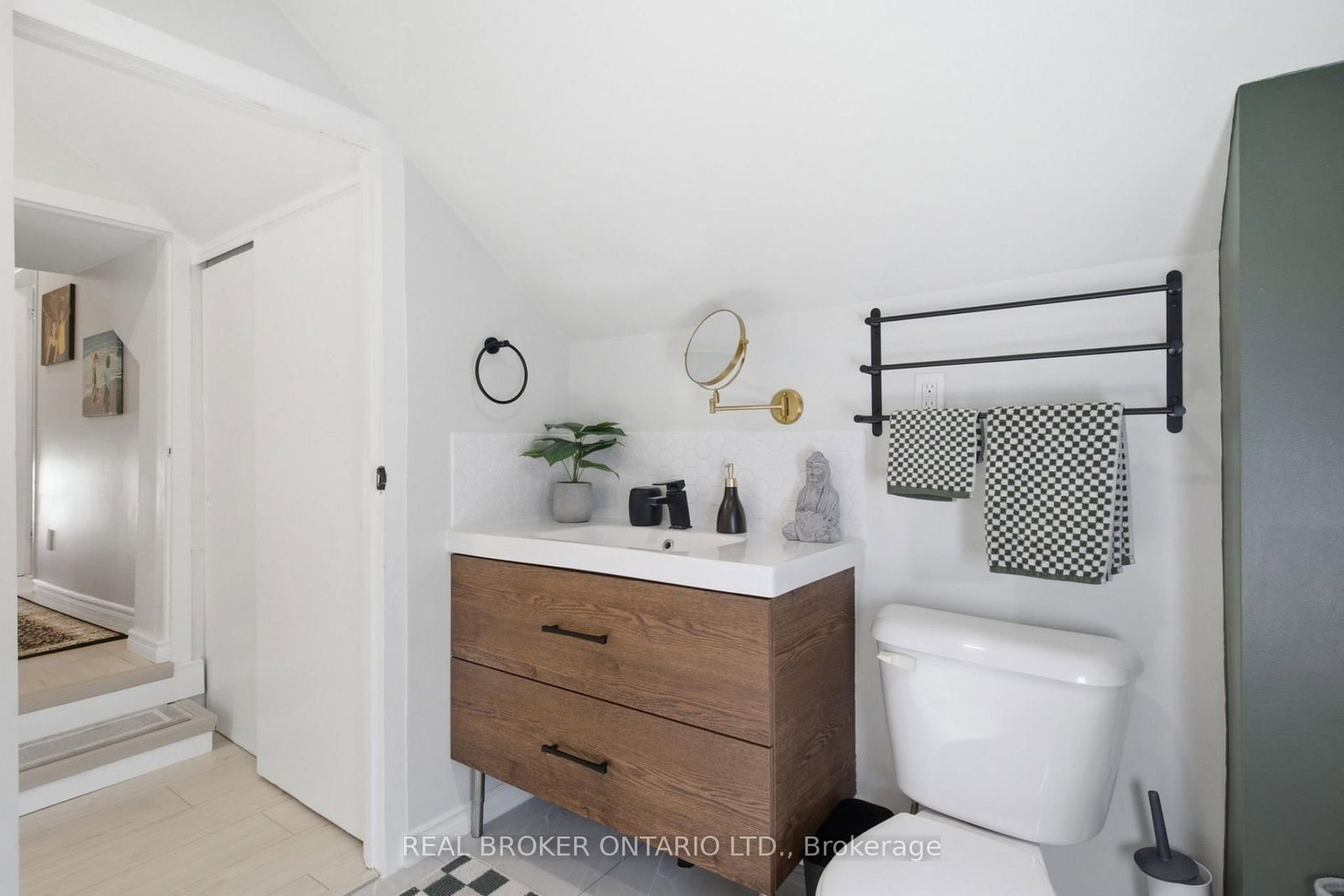 520 Elma Street W • North Perth, ON photo 32