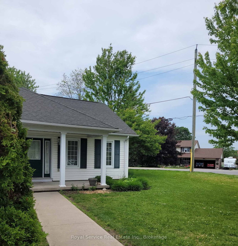 102 - 325 Densmore Road