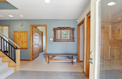 295 Lakeshore Road N • Meaford, ON photo 4