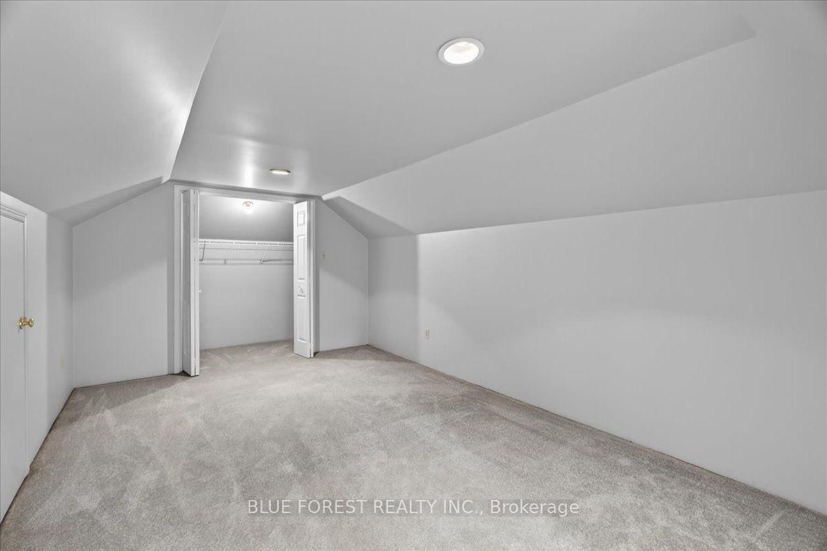 144 Clyde Street • Adelaide Metcalfe, ON photo 26