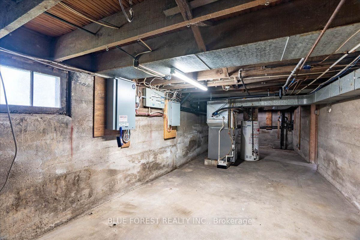 144 Clyde Street • Adelaide Metcalfe, ON photo 33