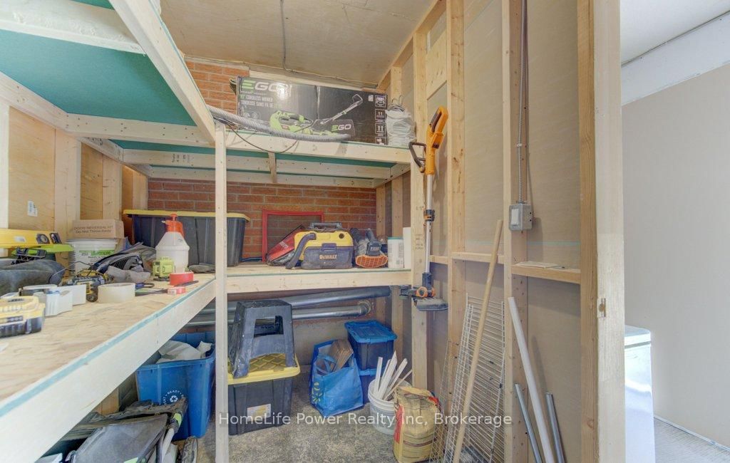 136 Dunsmere Drive • Kitchener, ON photo 20