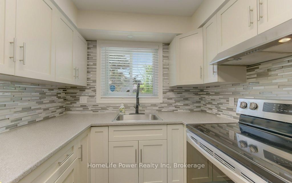 136 Dunsmere Drive • Kitchener, ON photo 5