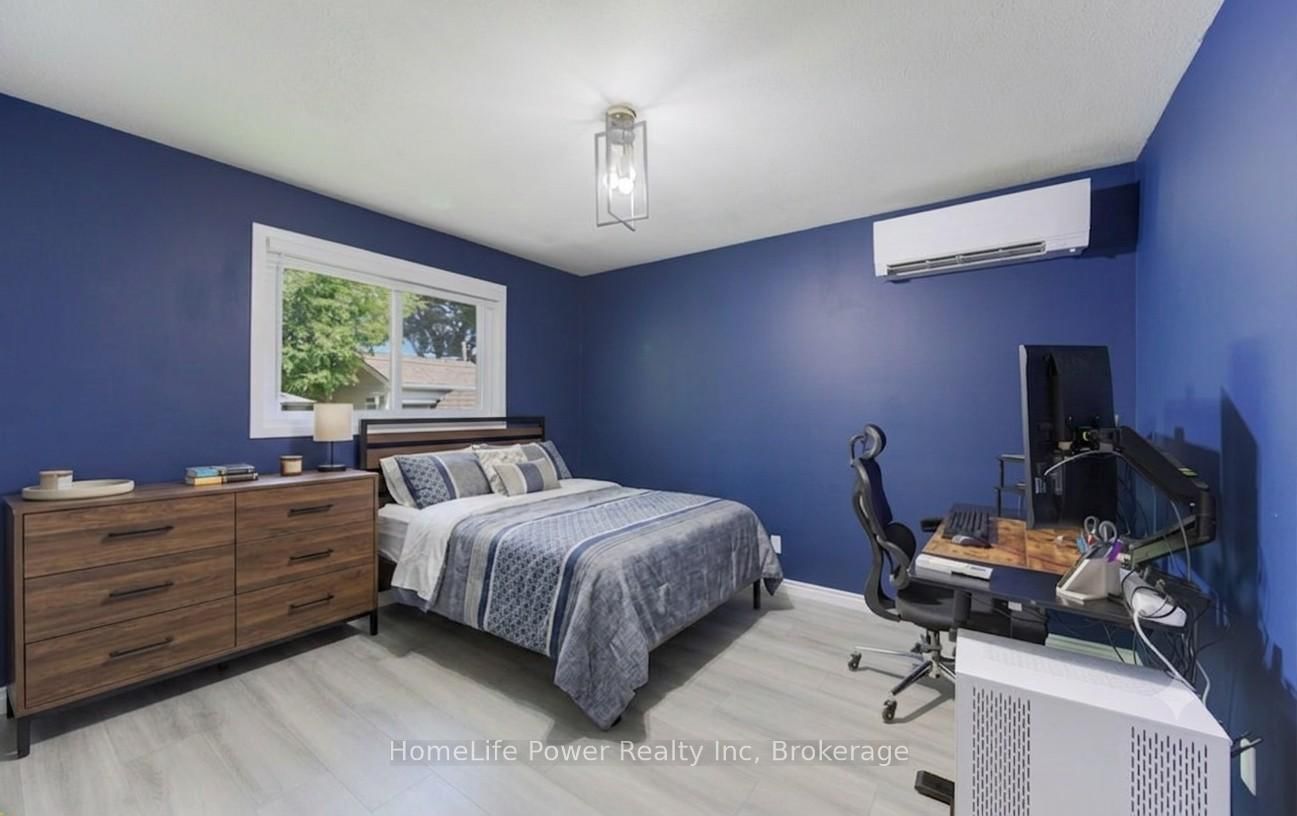 136 Dunsmere Drive • Kitchener, ON photo 9