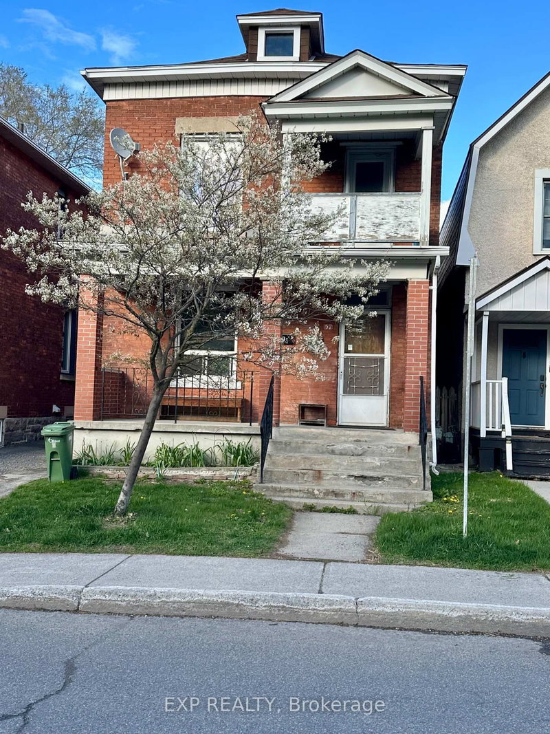 57 Spadina Avenue