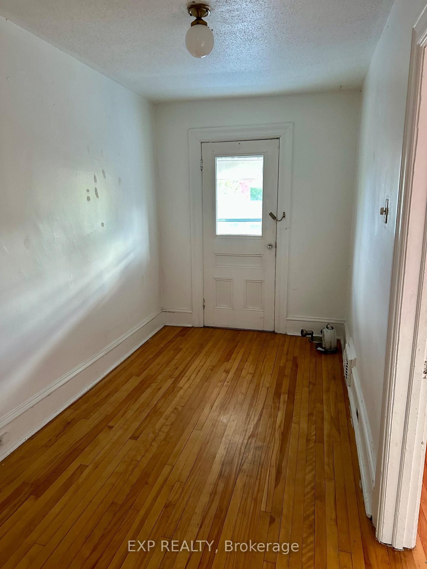 57 Spadina Avenue • Ottawa, ON photo 19
