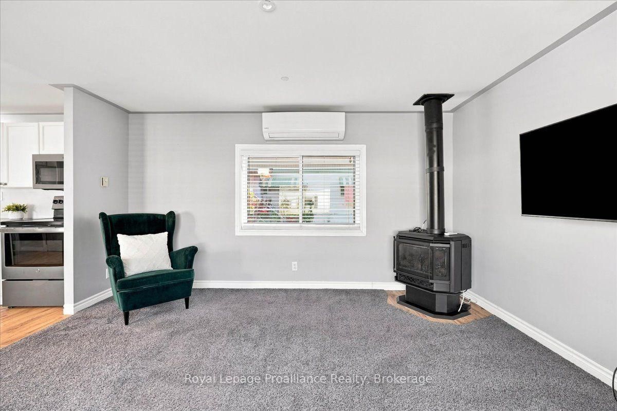 10 Nightingale Lane • Quinte West, ON photo 11