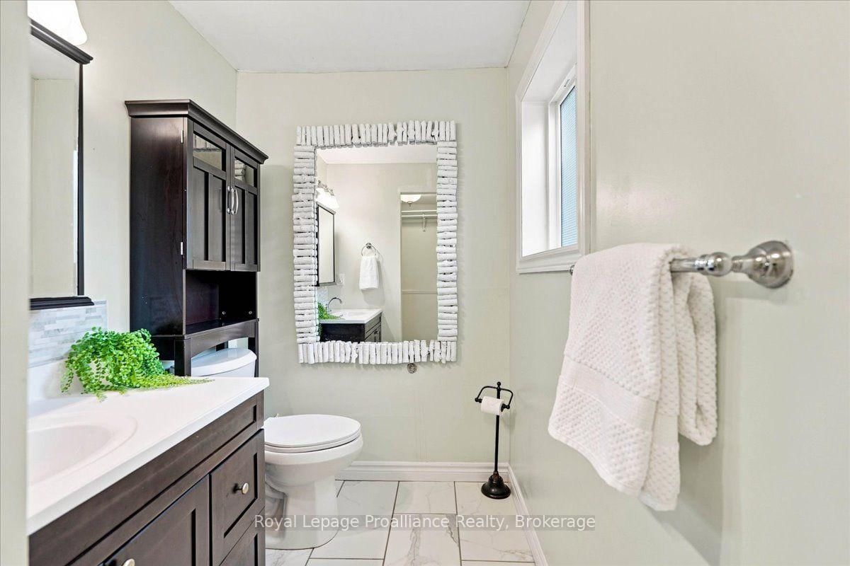 10 Nightingale Lane • Quinte West, ON photo 17