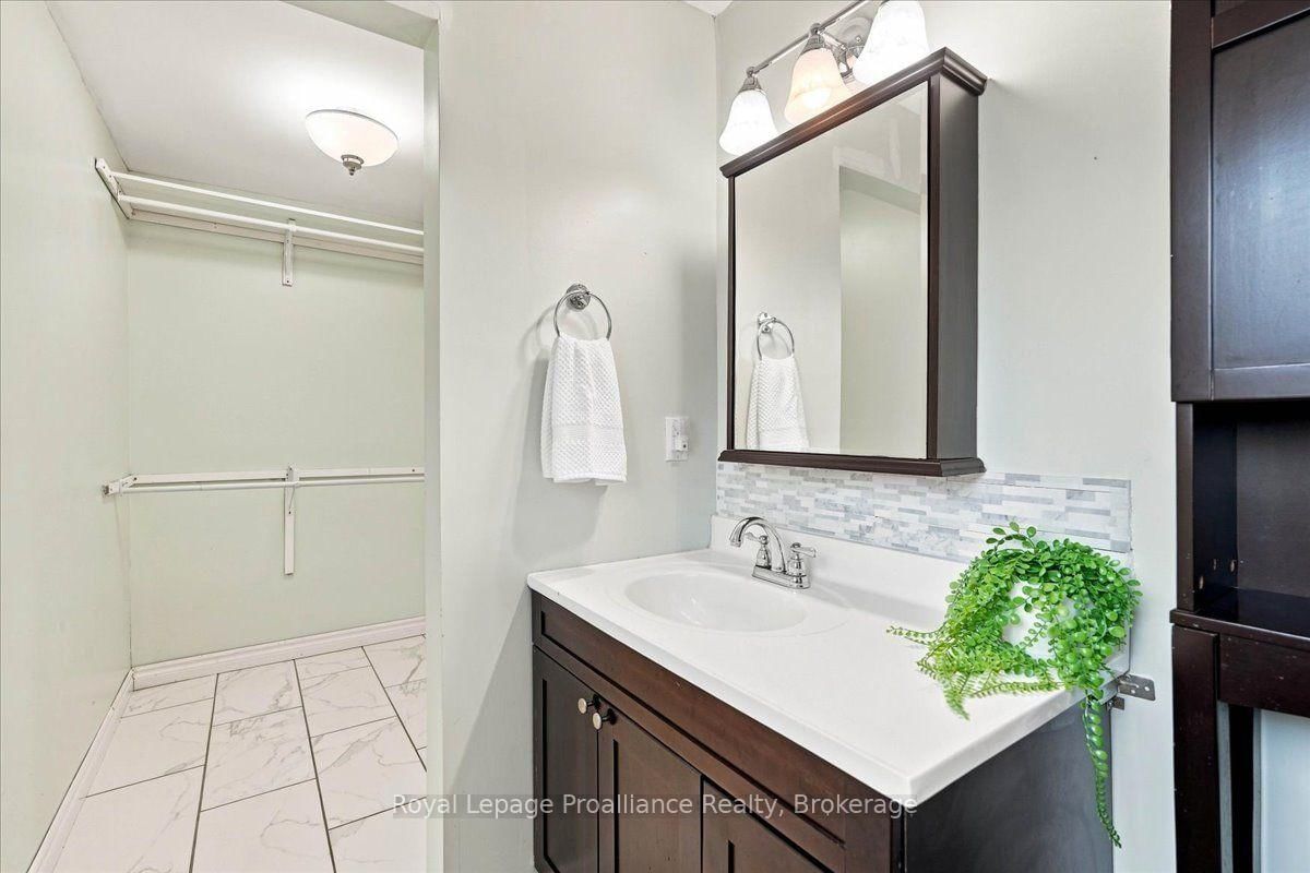10 Nightingale Lane • Quinte West, ON photo 18