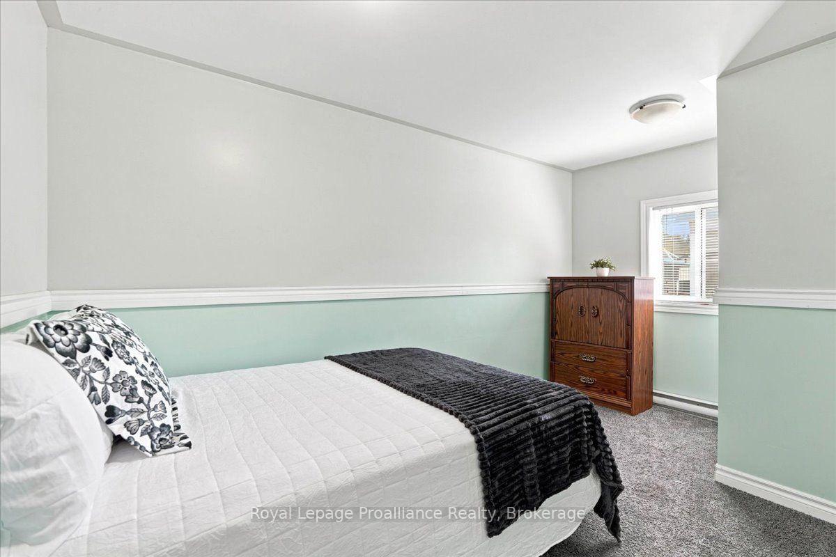 10 Nightingale Lane • Quinte West, ON photo 19