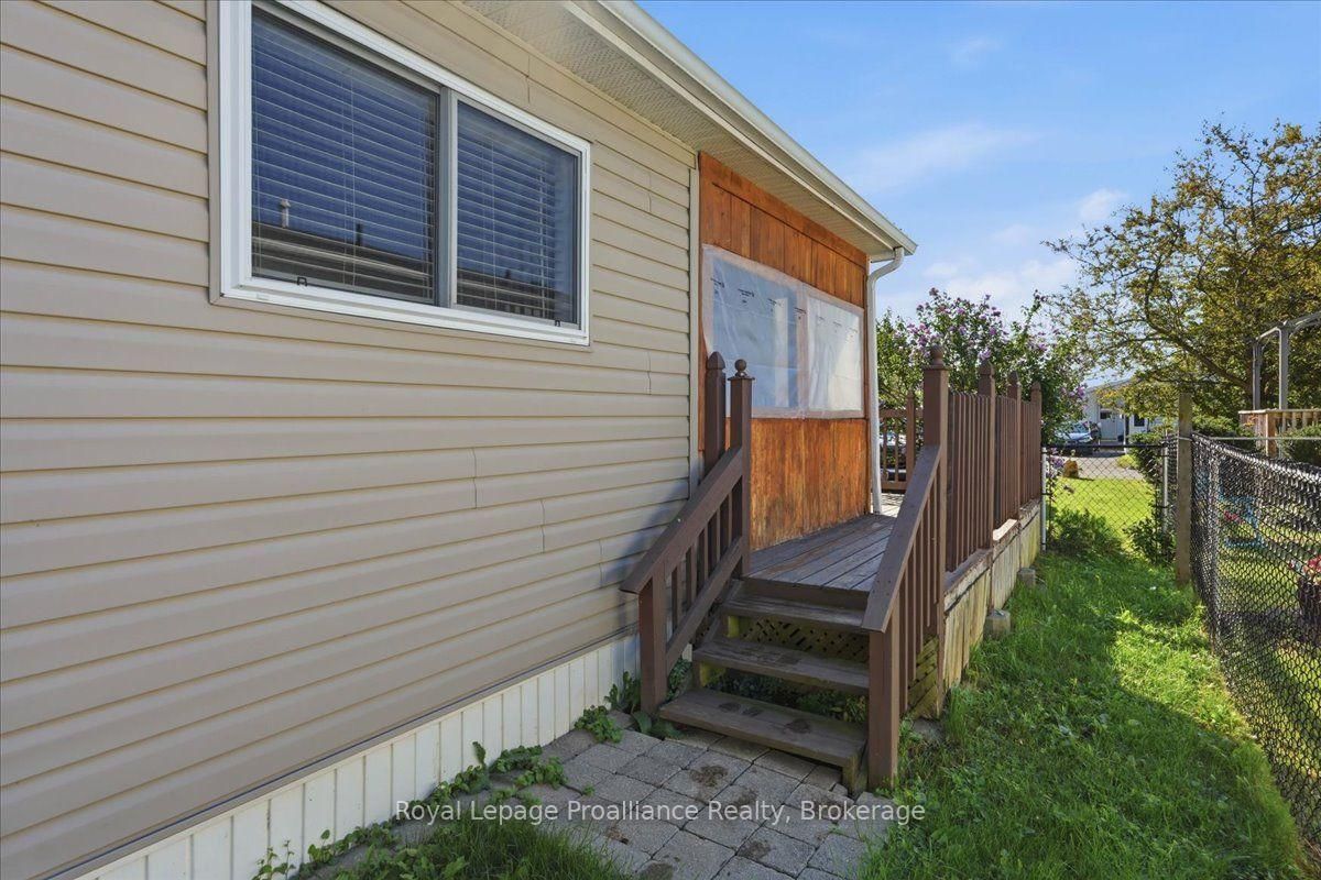 10 Nightingale Lane • Quinte West, ON photo 25