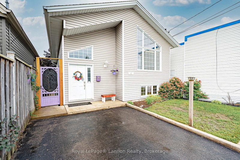 82 Brent Street