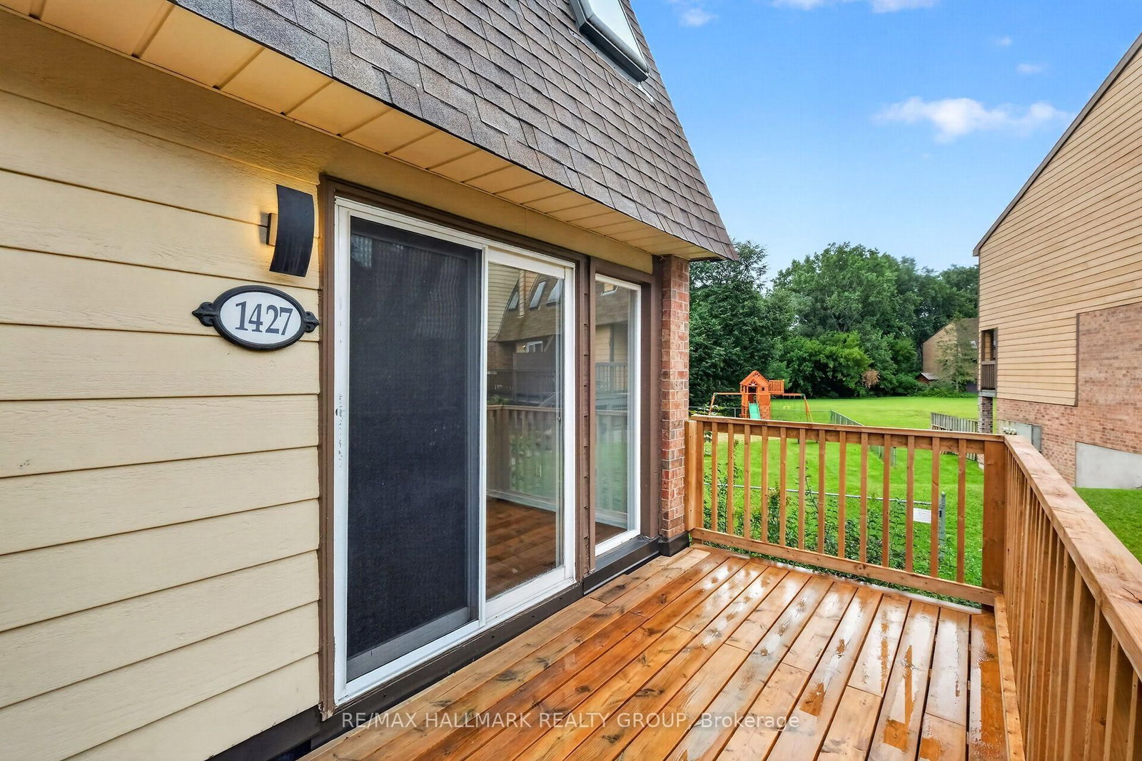 1427 Forge Street • Ottawa, ON photo 3