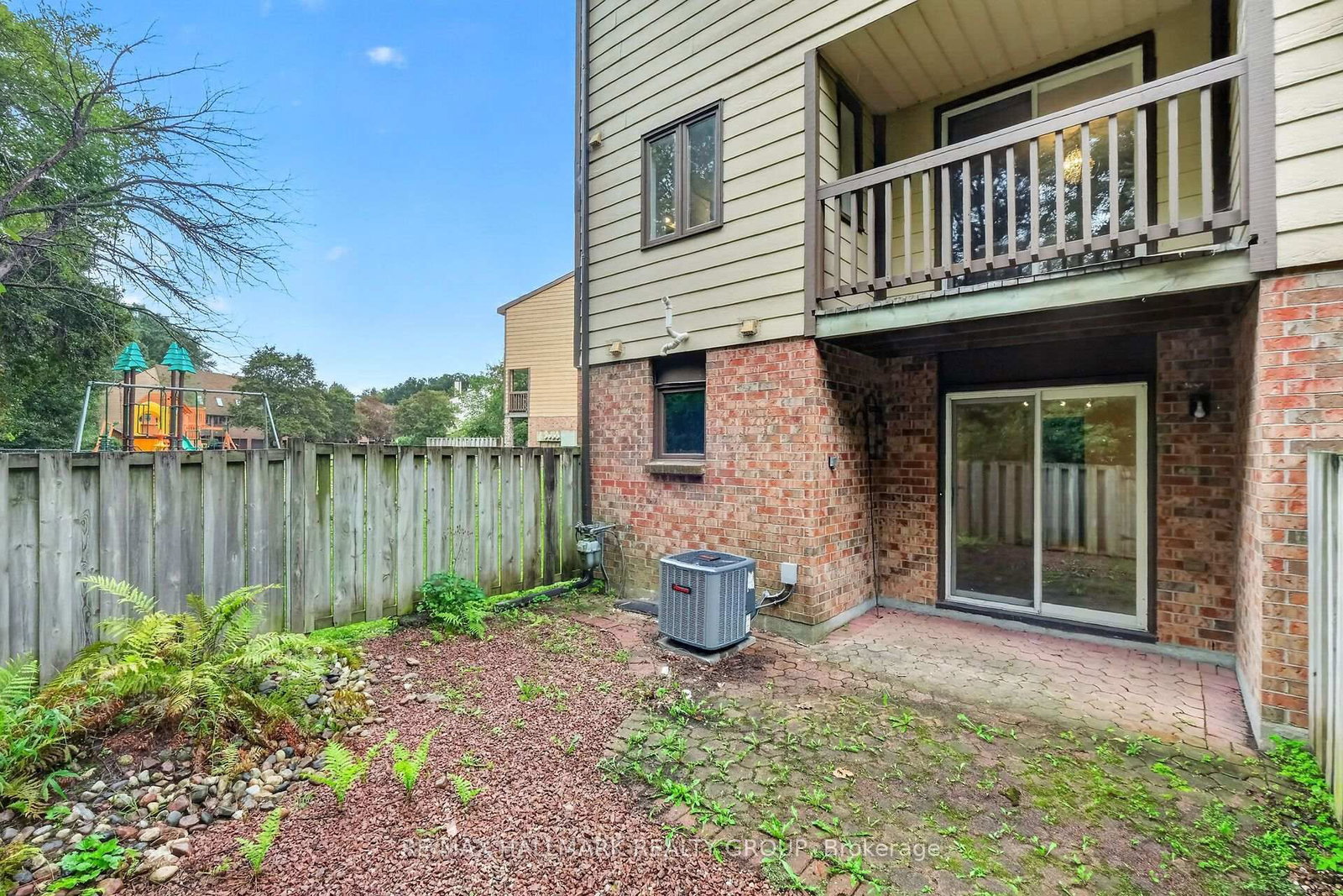 1427 Forge Street • Ottawa, ON photo 35
