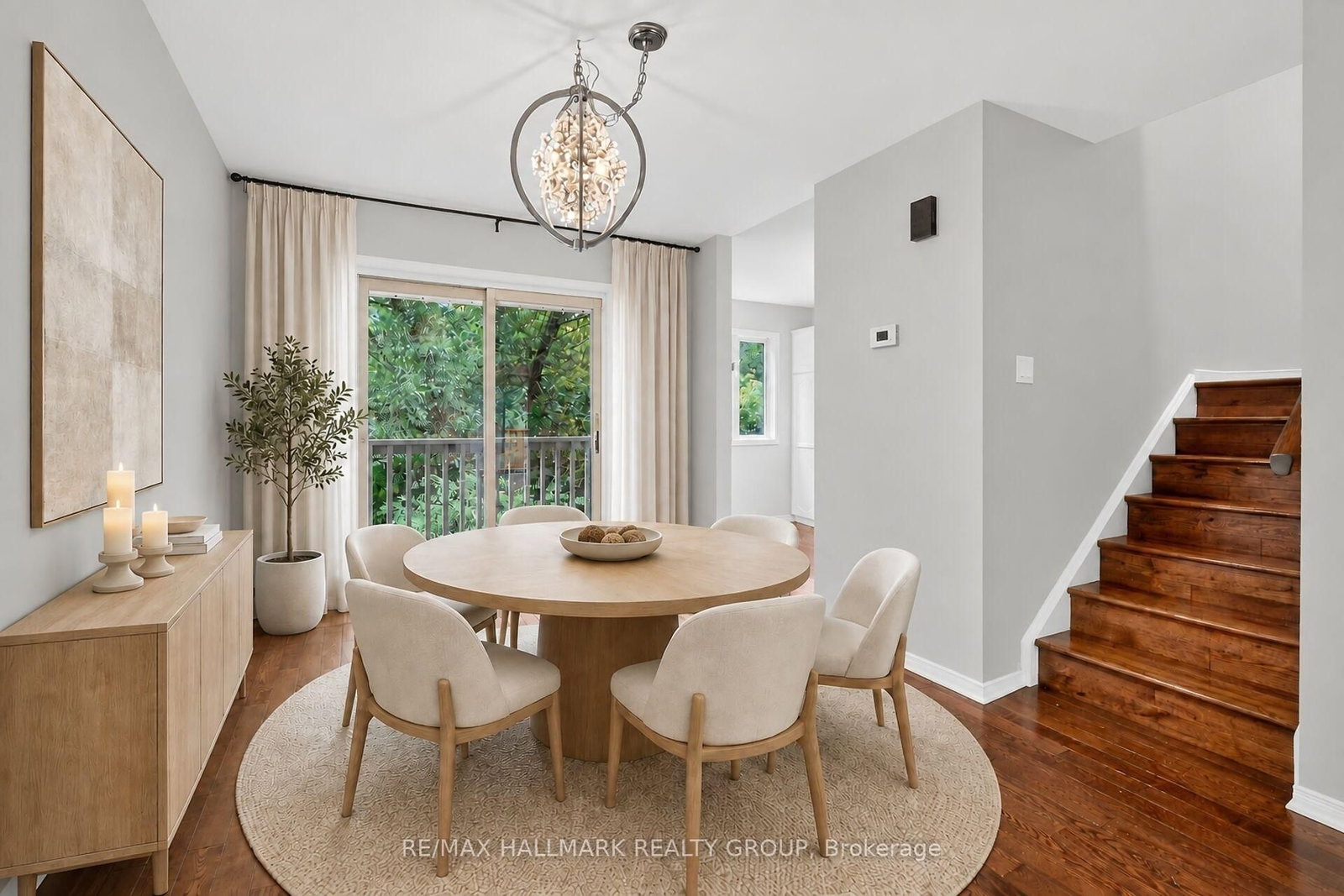 1427 Forge Street • Ottawa, ON photo 9