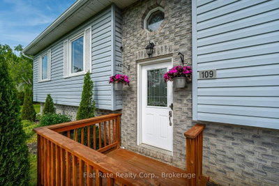 109 PINECREST Avenue • Otonabee-South Monaghan, ON photo 7