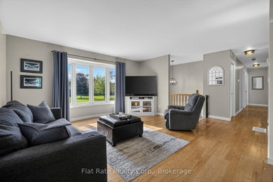 109 PINECREST Avenue • Otonabee-South Monaghan, ON photo 9