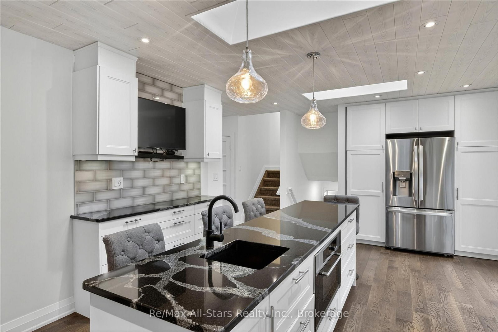 1558 Highway 7A • Kawartha Lakes, ON photo 6