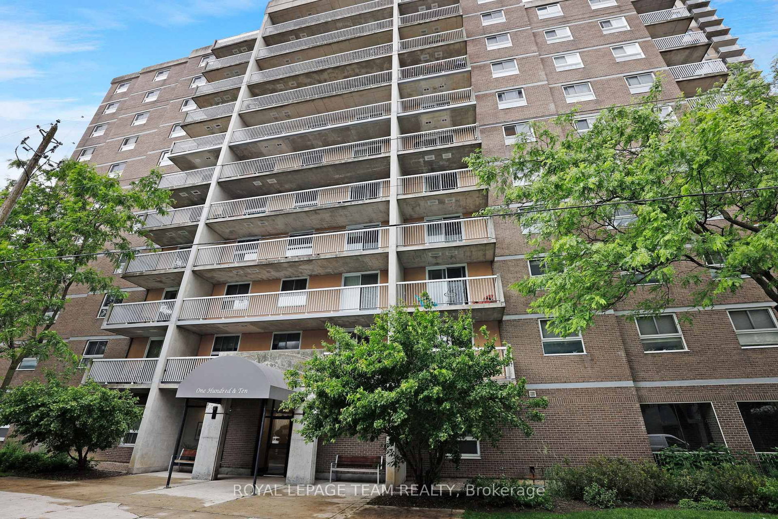 110 Forward Avenue • #904 • Ottawa, ON photo 2