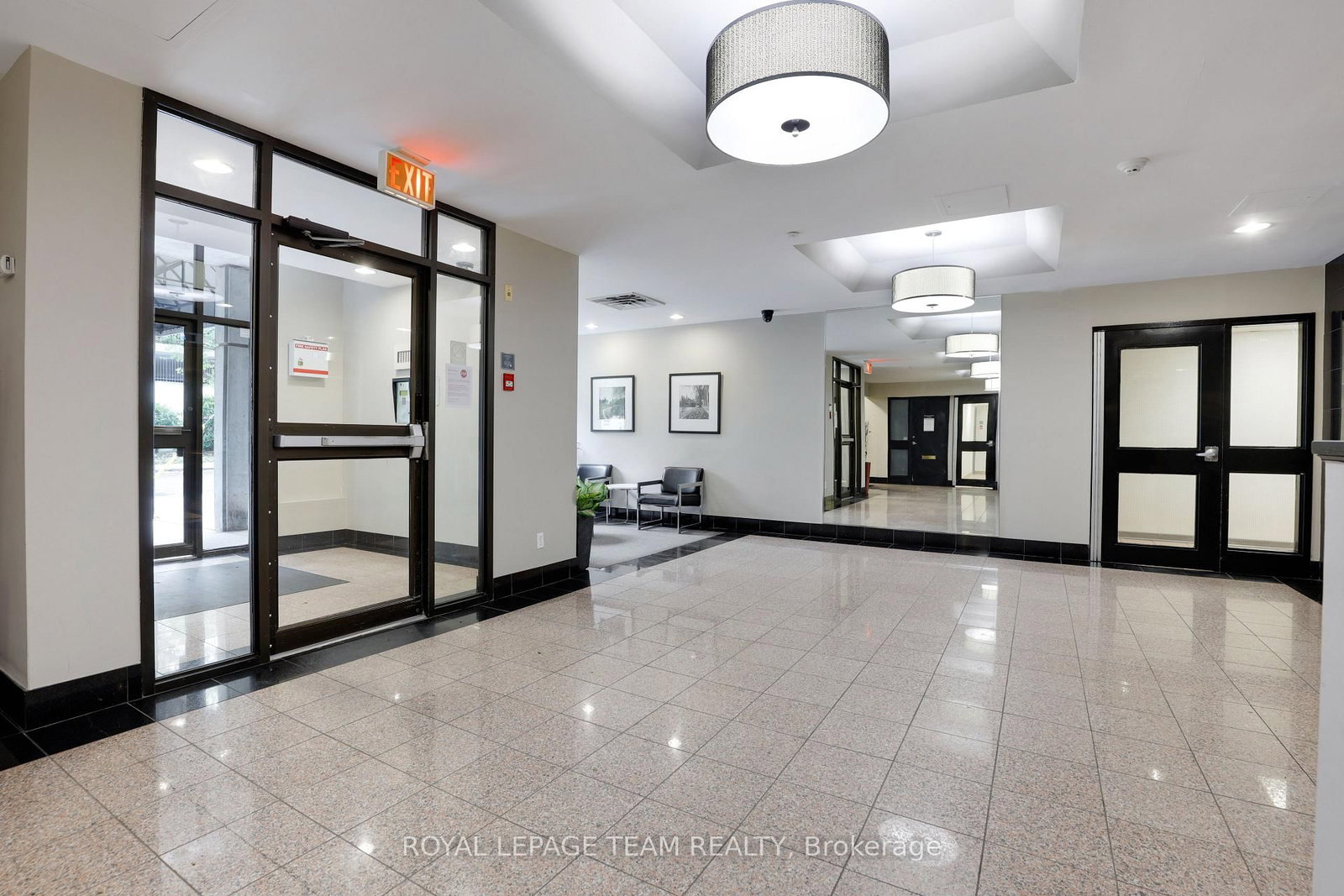 110 Forward Avenue • #904 • Ottawa, ON photo 7