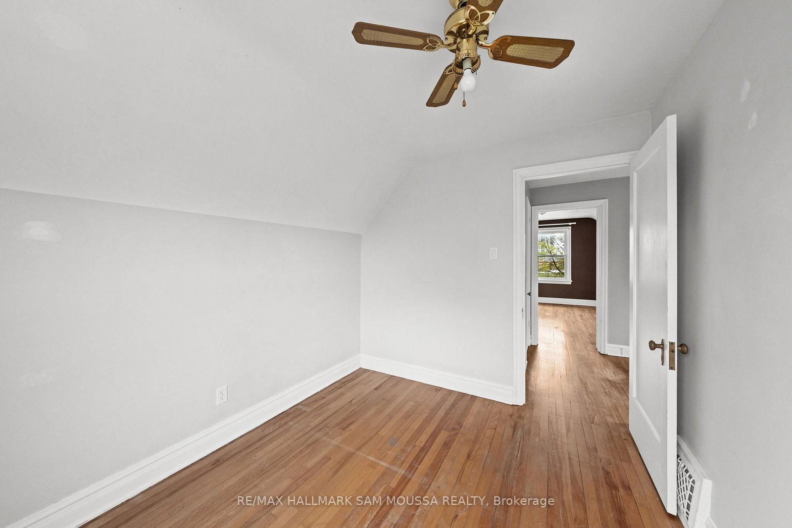 378 Byron Avenue • Ottawa, ON photo 19