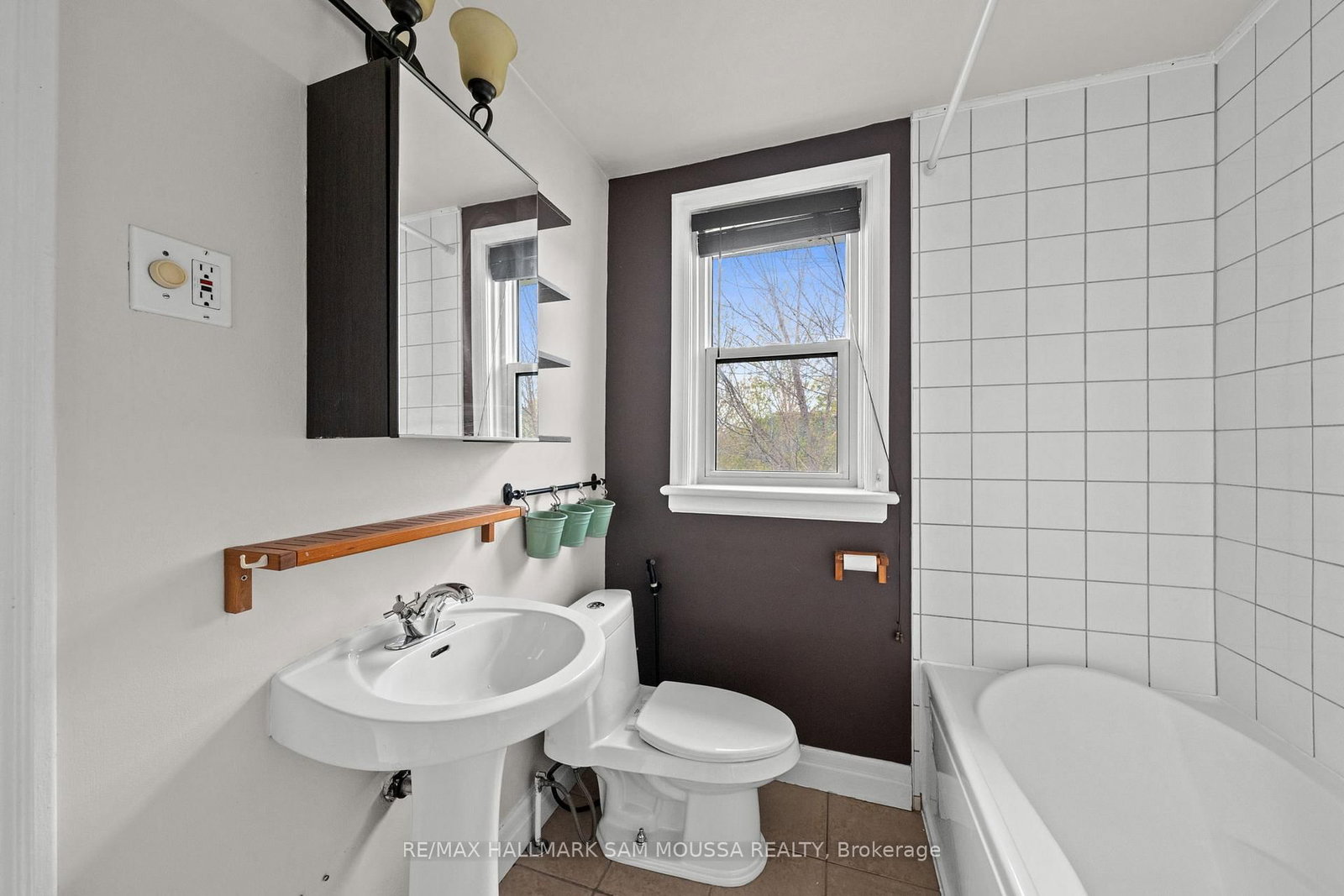 378 Byron Avenue • Ottawa, ON photo 20