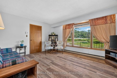 1304 11 Highway N • Gravenhurst, ON photo 9