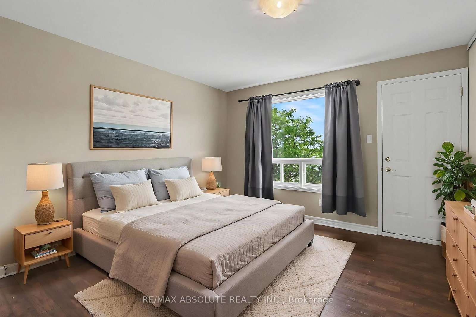 294 Cresthaven Drive • Ottawa, ON photo 12