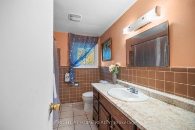 776 Sunninghill Avenue • London North, ON photo 9