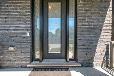 76 Ascari Road • Manotick, ON photo 3
