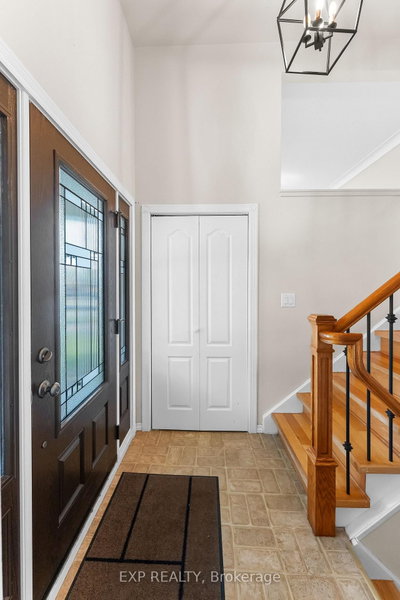 6246 Glengate Street • Niagara Falls, ON photo 3