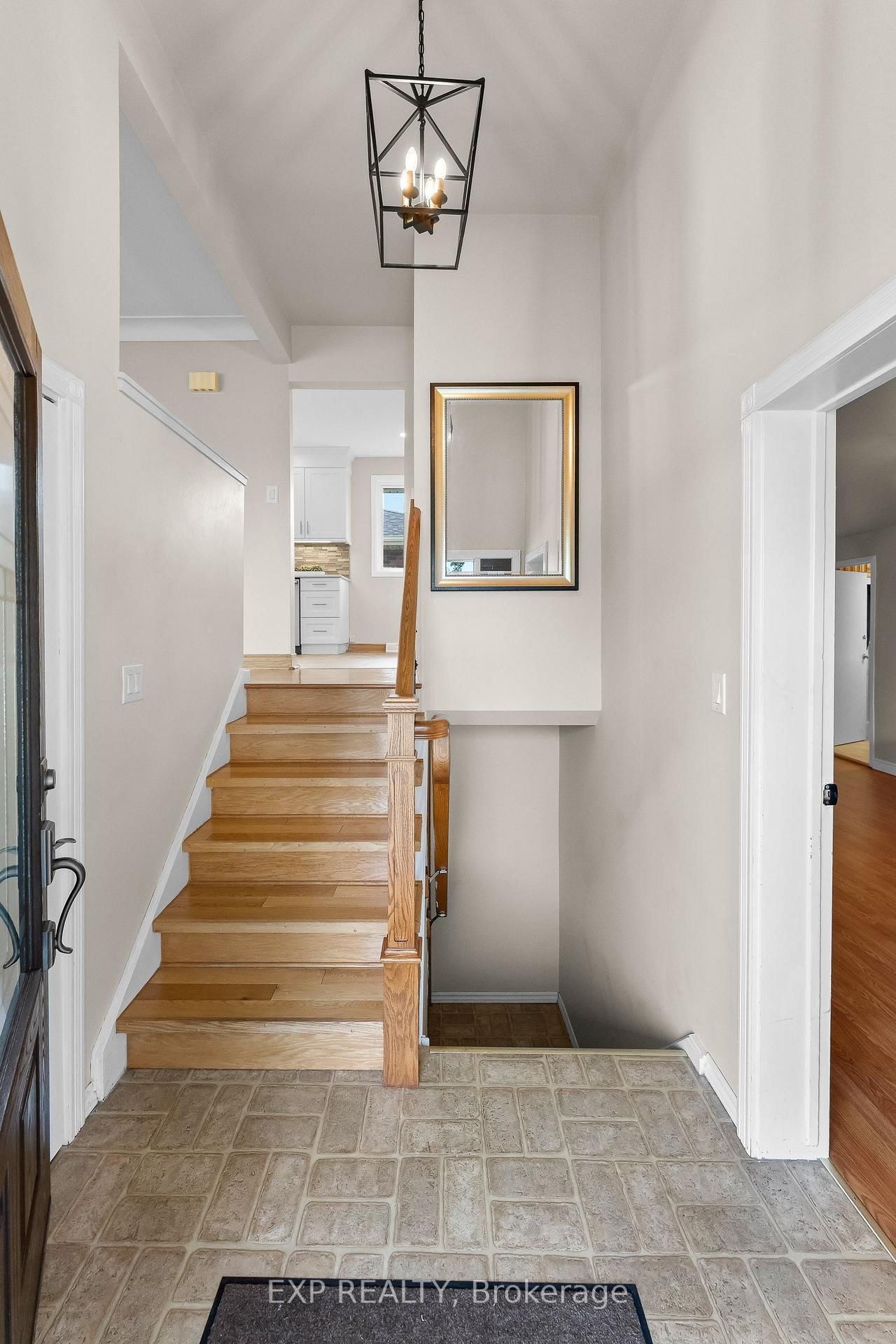 6246 Glengate Street • Niagara Falls, ON photo 4