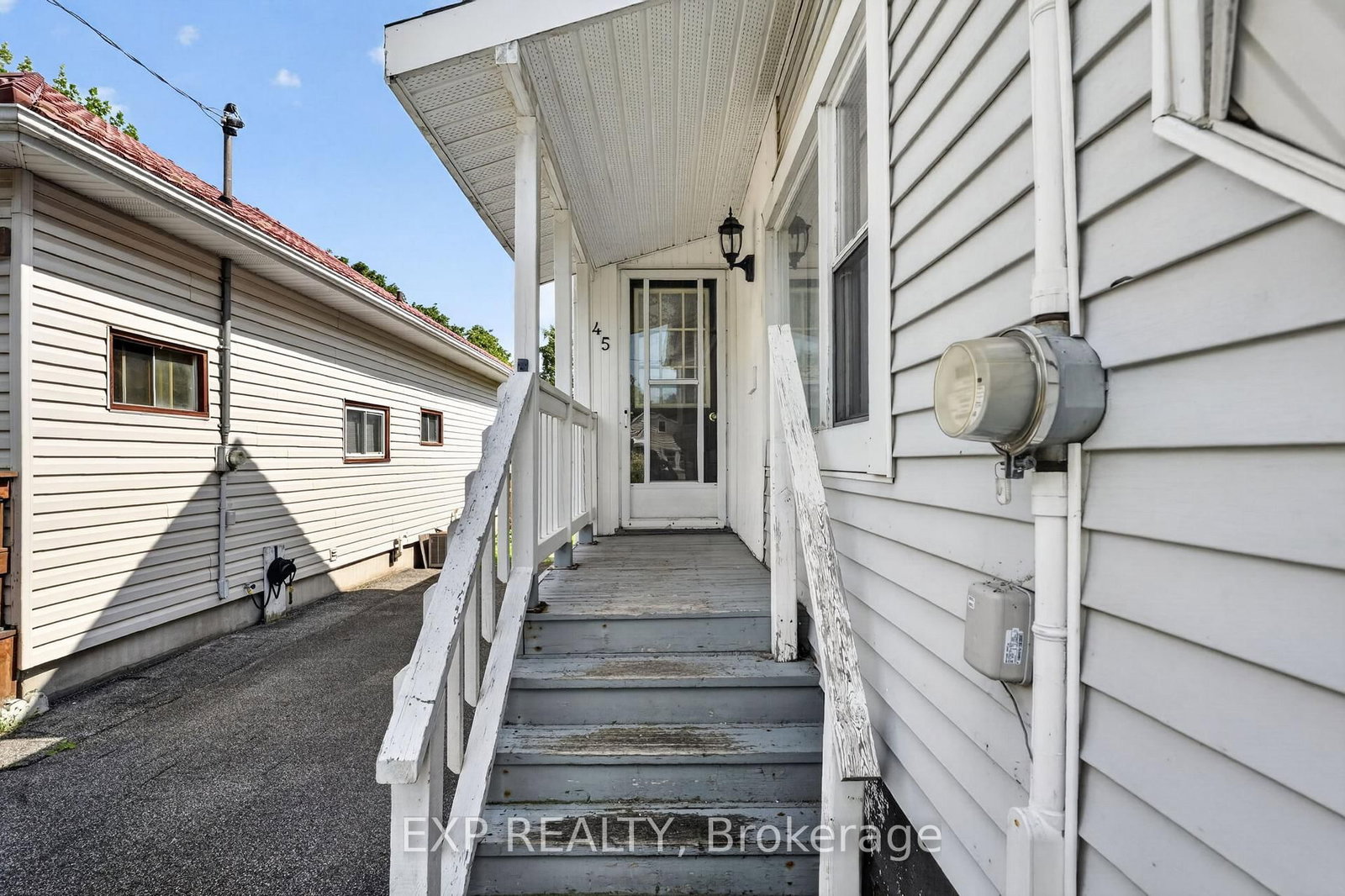 45 Phipps Street • Fort Erie, ON photo 6