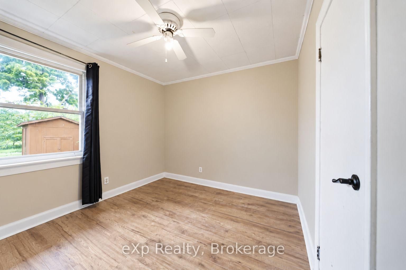 17 Burton Street • Belleville, ON photo 12