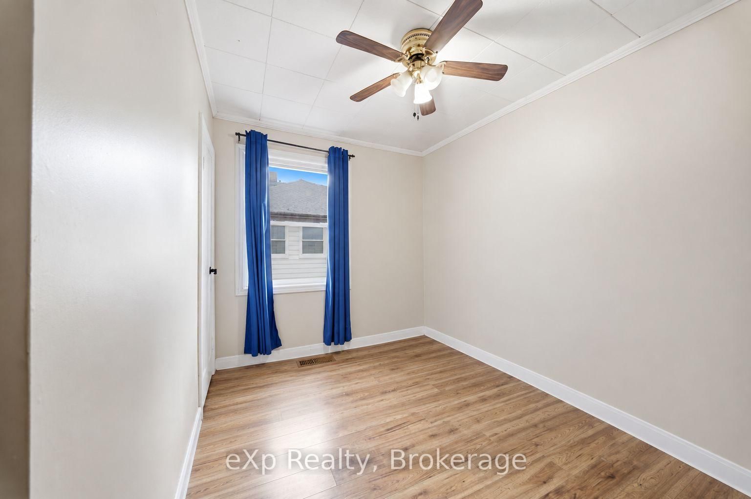 17 Burton Street • Belleville, ON photo 14
