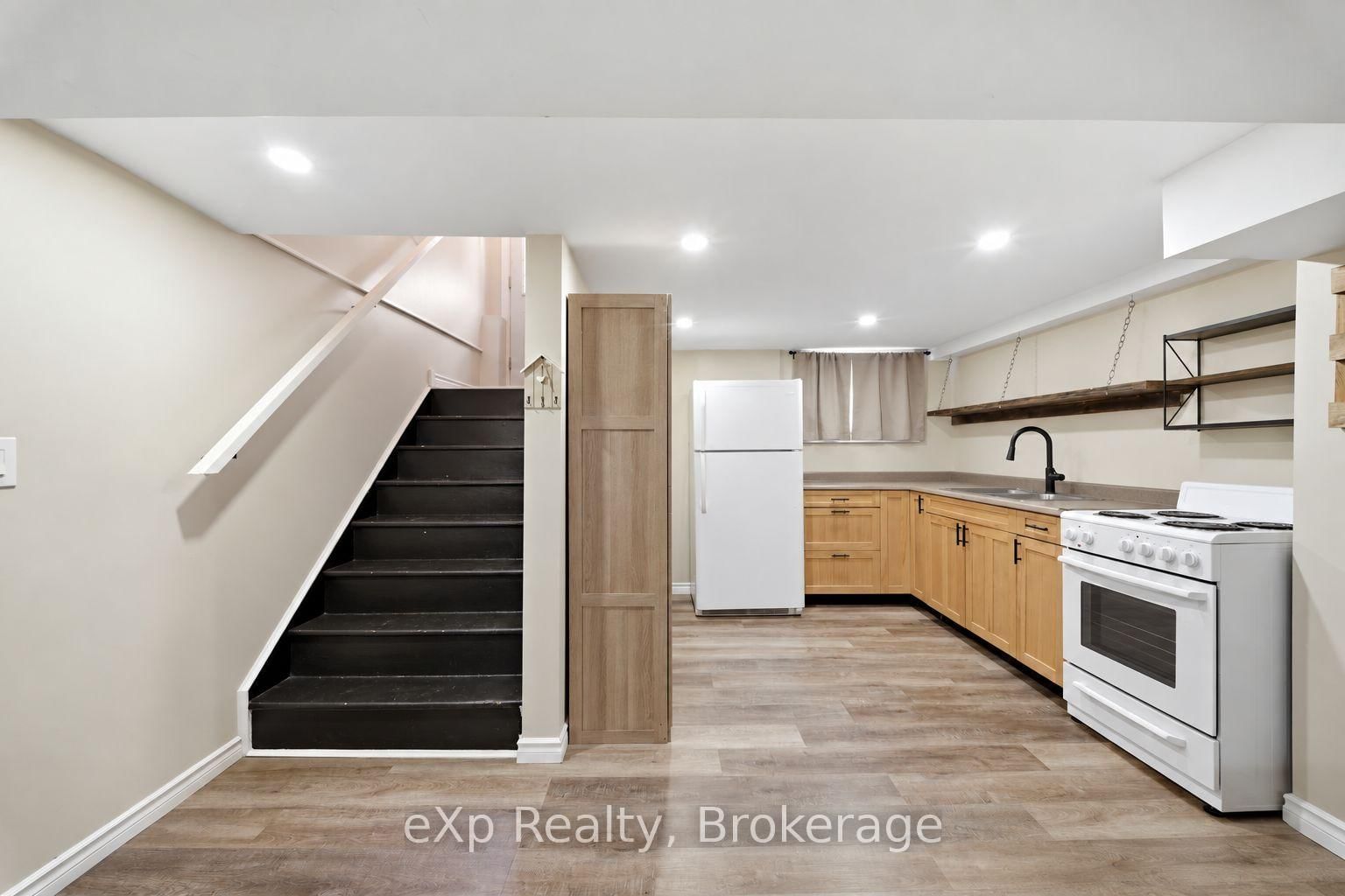 17 Burton Street • Belleville, ON photo 19