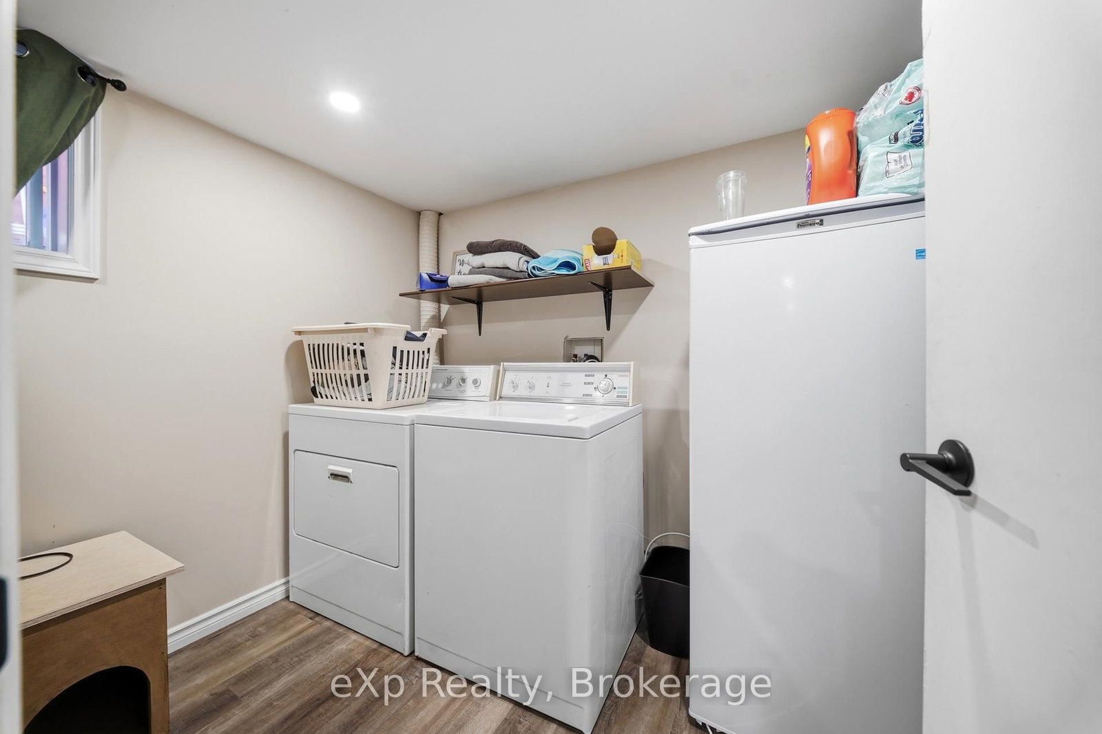 17 Burton Street • Belleville, ON photo 29