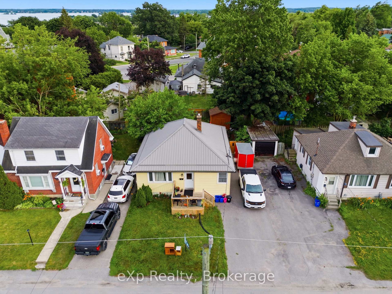 17 Burton Street • Belleville, ON photo 31