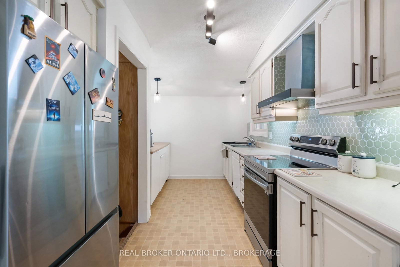 121 St. George Street W • North Glengarry, ON photo 10
