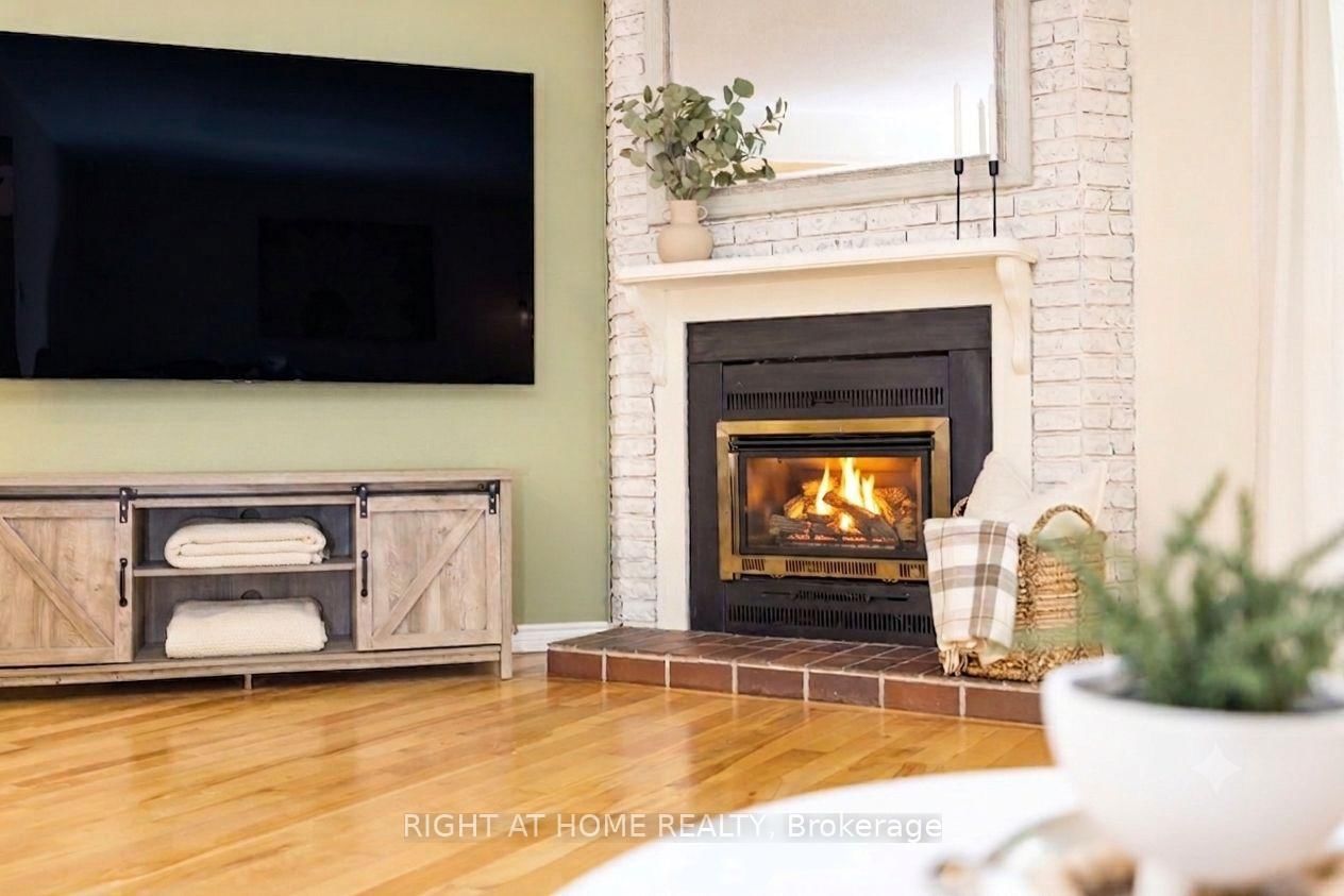 30 Berkshire Way • Barrhaven, ON photo 11