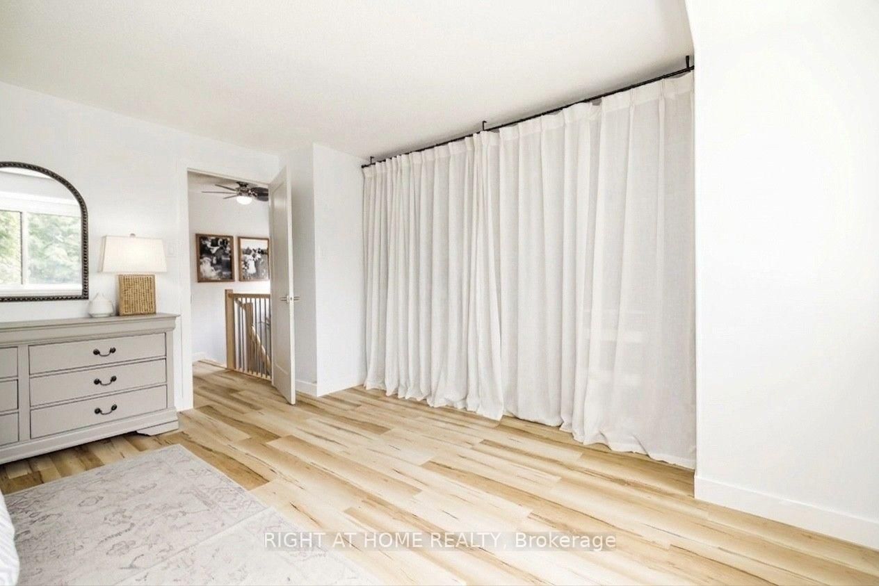 30 Berkshire Way • Barrhaven, ON photo 23