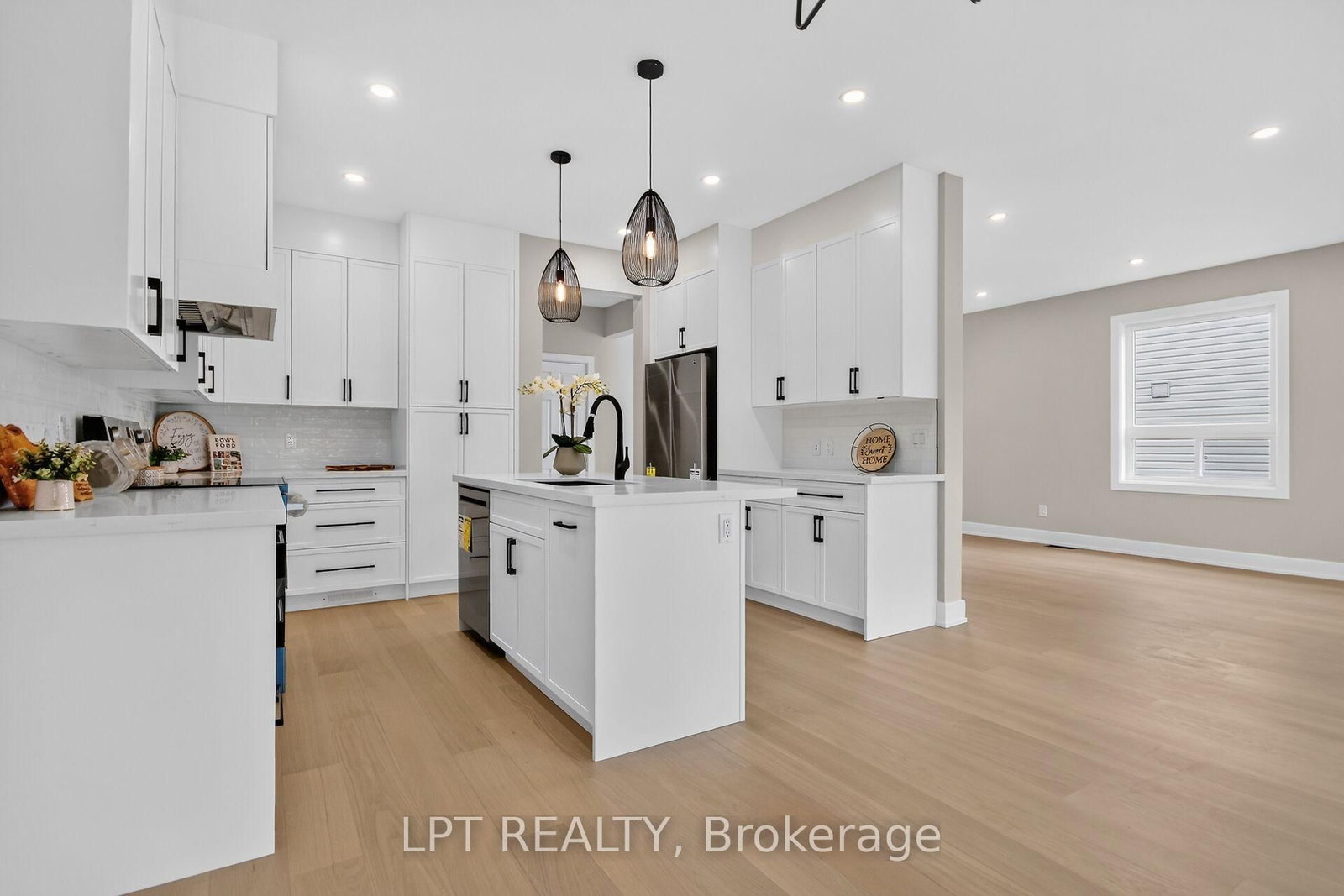 97 Black Bear Way • Stittsville, ON photo 10
