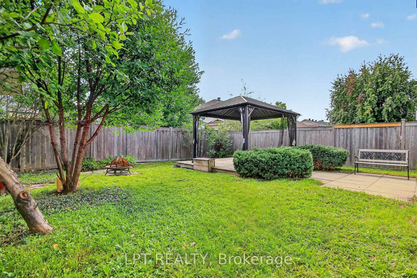 97 Black Bear Way • Stittsville, ON photo 37
