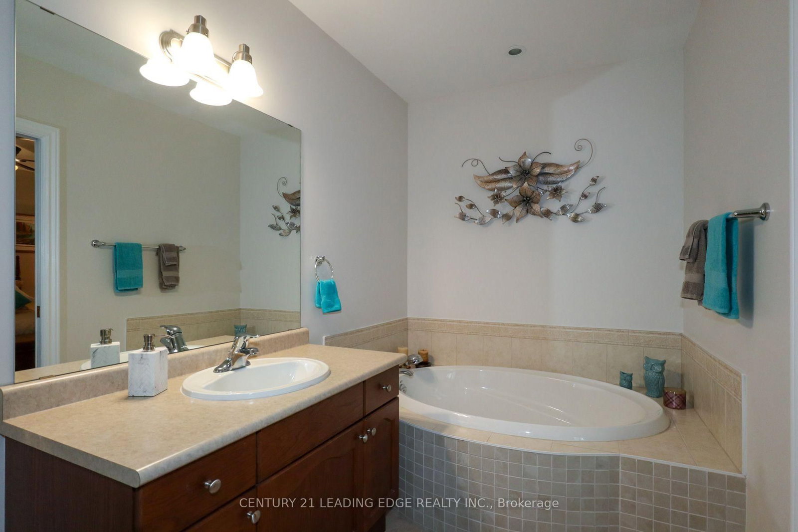 61 Village Crescent • #100 • Peterborough, ON photo 12