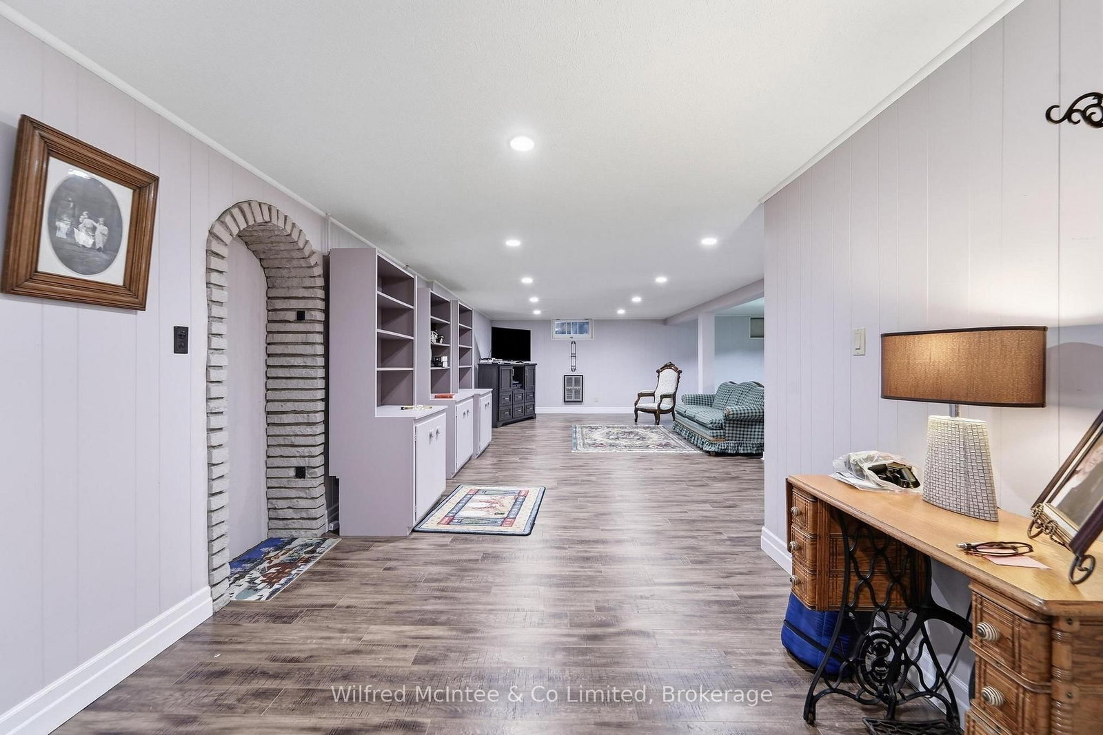 31 Johnstone Boulevard • Brockton, ON photo 23