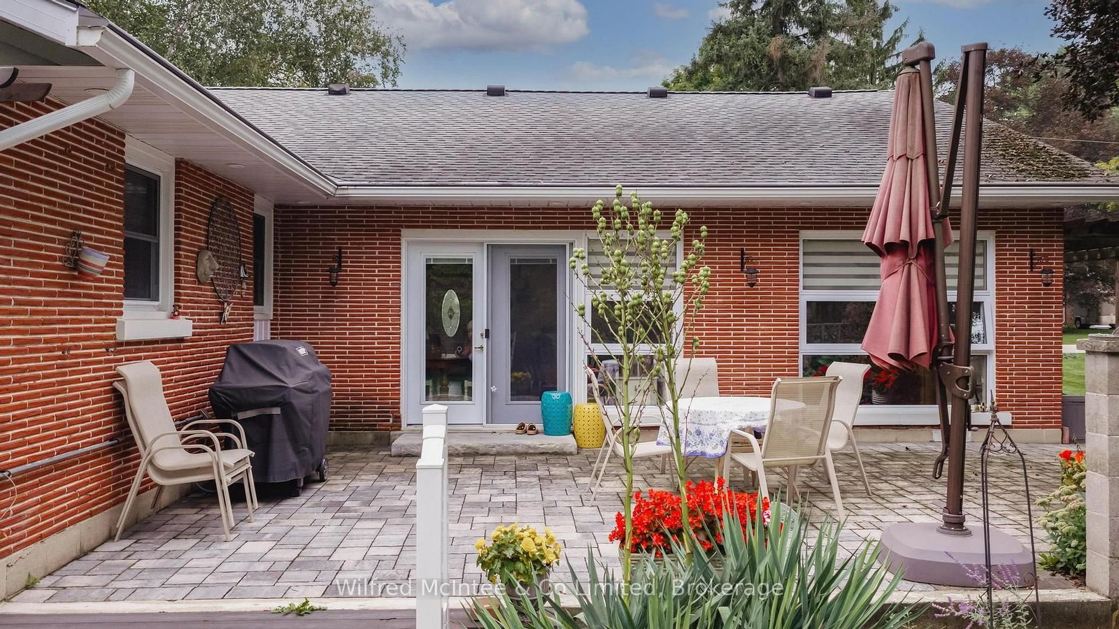 31 Johnstone Boulevard • Brockton, ON photo 9