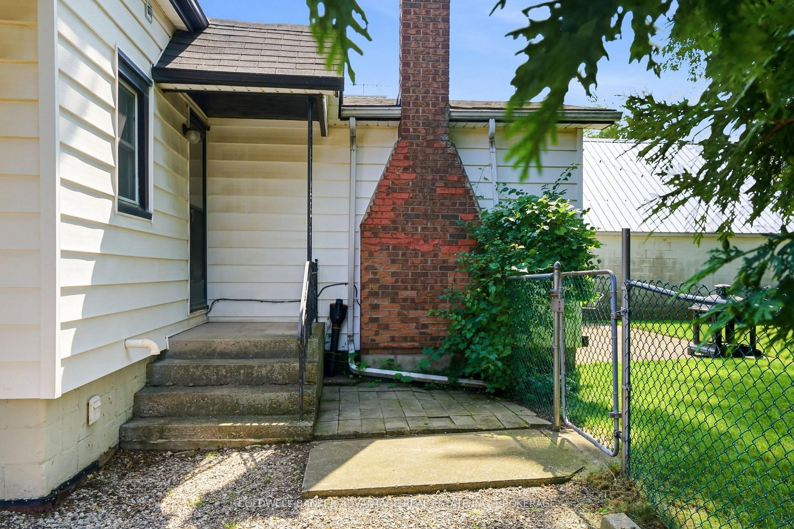 5888 Keith Street • Niagara Falls, ON photo 4